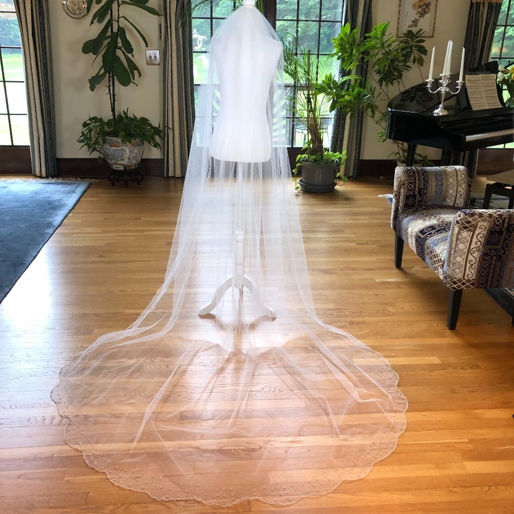 Vintage (85)Cathedral Wedding Veil Embellished Pearl Trim & Scalloped Edge Fairy